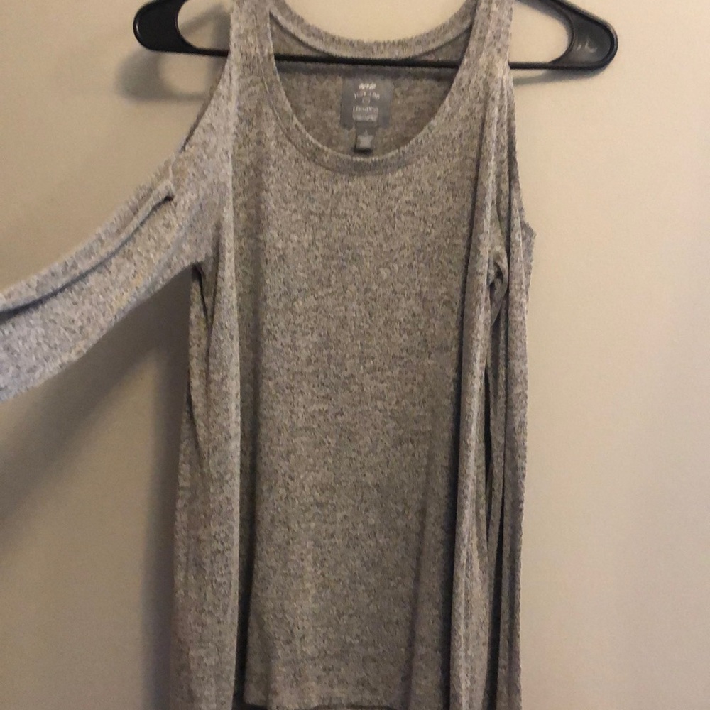 cold shoulder top